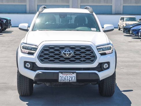 Certified 2023 Toyota Tacoma TRD Off-Road image 2