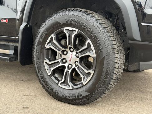 Used 2024 GMC Canyon AT4 image 27
