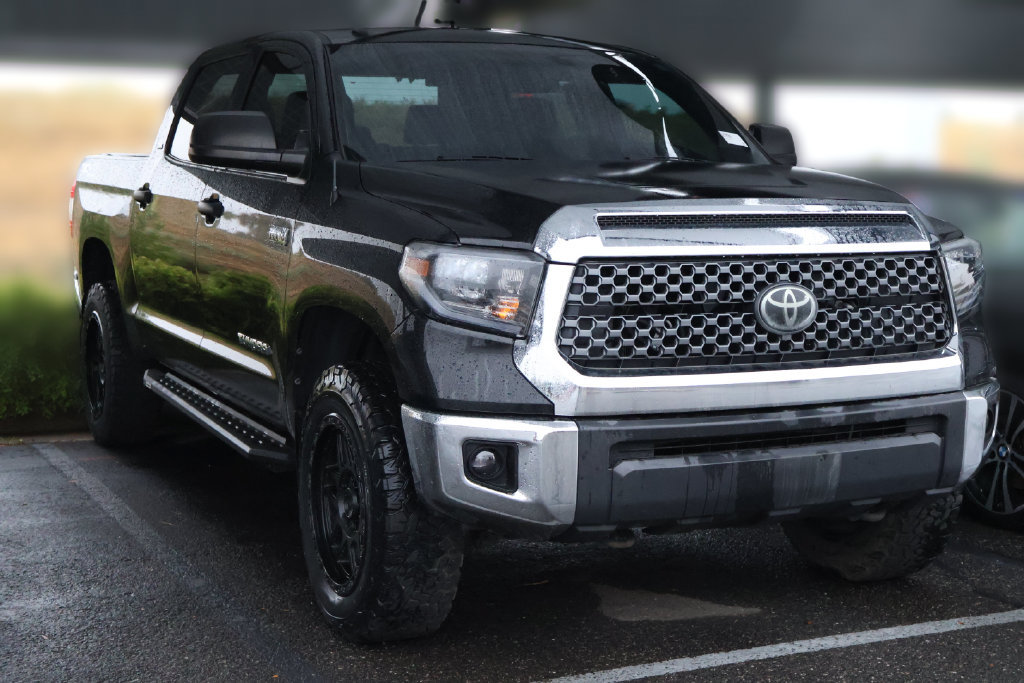 Used 2014 Toyota Tundra SR5 w/ TRD Off Road Package AWD/4WD image 10