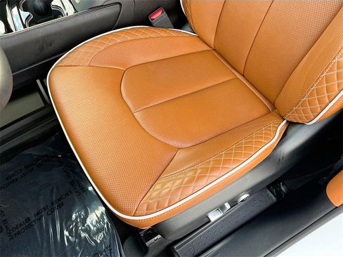 Certified 2024 Chrysler Pacifica Pinnacle image 20