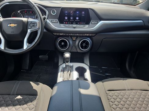 Used 2020 Chevrolet Blazer LT FWD image 15