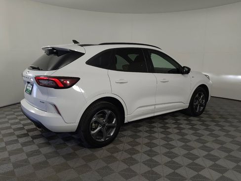 Used 2023 Ford Escape ST-Line AWD/4WD image 10