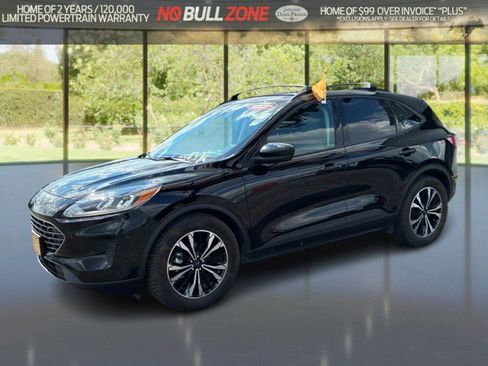 Certified 2022 Ford Escape SE w/ SE Sport Appearance Package FWD image 1
