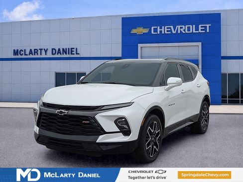 Used 2024 Chevrolet Blazer RS w/ Enhanced Convenience Package FWD image 2
