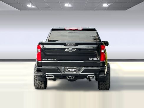 Used 2024 Chevrolet Silverado 1500 High Country w/ High Country Premium Package image 9