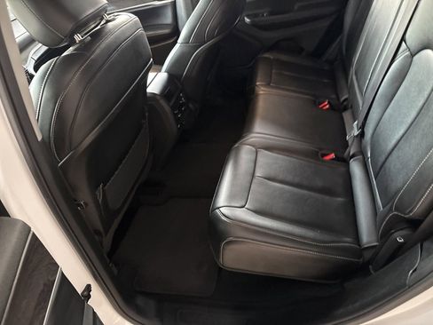 Used 2023 Jeep Grand Cherokee Limited image 20