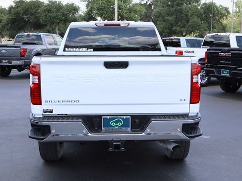 Used 2022 Chevrolet Silverado 2500 LT AWD/4WD image 8