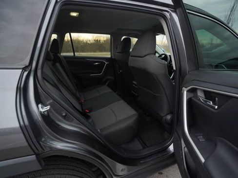 Used 2022 Toyota RAV4 XLE w/ Convenience Package image 22