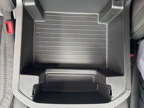 New 2026 GMC Yukon XL Denali image 33