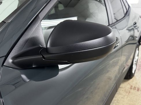 Used 2025 Chevrolet Trax LS image 15