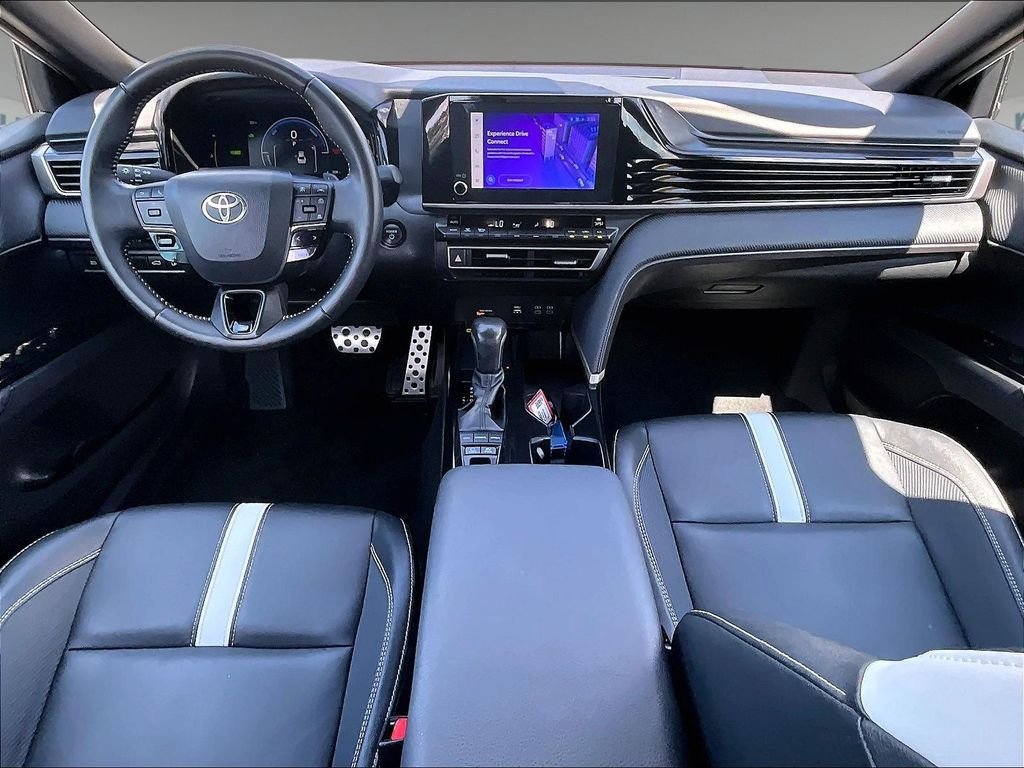 Used 2025 Toyota Camry SE FWD image 21