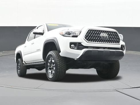 Used 2018 Toyota Tacoma TRD Off-Road AWD/4WD image 54