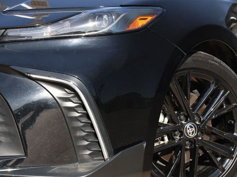 Used 2025 Toyota Camry SE image 12