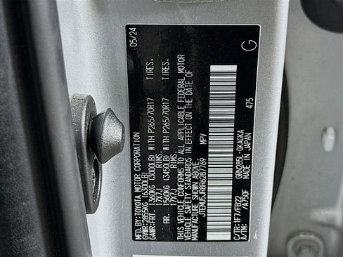 Used 2024 Toyota 4Runner SR5 image 12