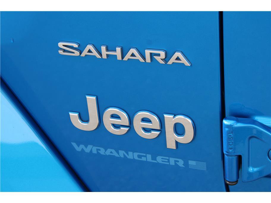 Used 2023 Jeep Wrangler Unlimited Sahara w/ Cold Weather Group AWD/4WD image 36