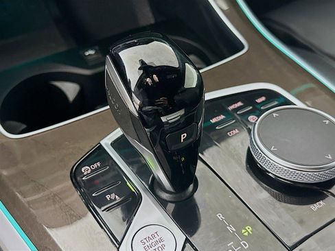 Used 2022 BMW X5 xDrive40i w/ Premium Package image 22