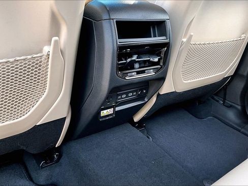 New 2026 Jeep Grand Cherokee Limited AWD/4WD image 22