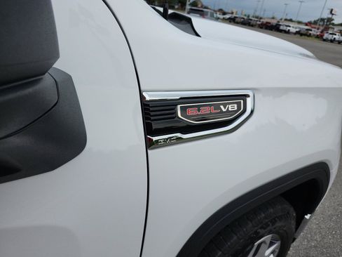 Certified 2023 GMC Sierra 1500 SLT w/ SLT Premium Package AWD/4WD image 8