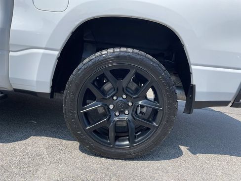 Used 2023 RAM 1500 Laramie AWD/4WD image 10