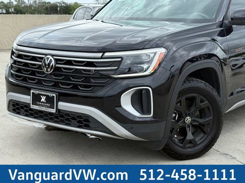 New 2025 Volkswagen Atlas Peak Edition SE AWD/4WD image 2