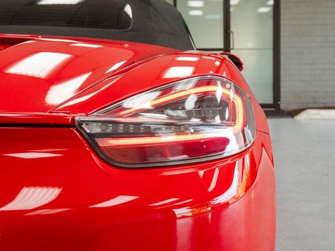 Used 2016 Porsche Boxster GTS image 34
