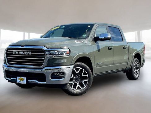 Used 2026 RAM 1500 Laramie AWD/4WD image 3