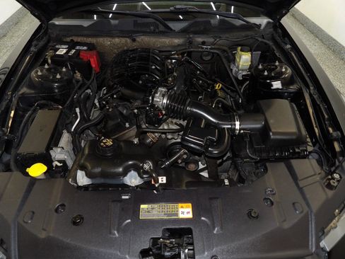 Used 2014 Ford Mustang Premium RWD image 18