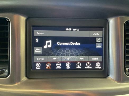 Used 2019 Dodge Charger SXT w/ Plus Group RWD image 11
