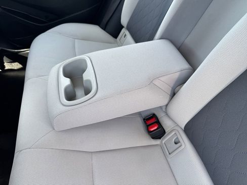 Used 2020 Toyota Corolla LE image 35