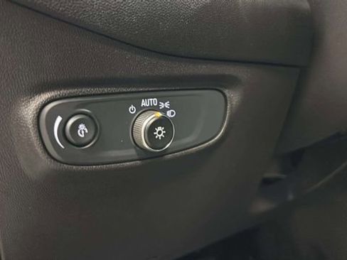 Used 2024 Chevrolet Equinox LT AWD/4WD image 27