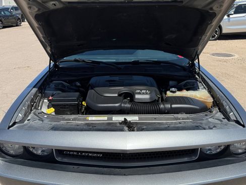 Used 2012 Dodge Challenger SXT RWD image 25