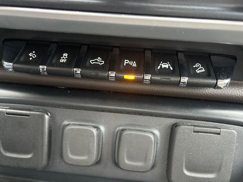 Used 2018 GMC Sierra 1500 SLT image 10