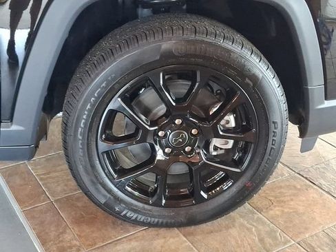 New 2026 Jeep Compass Latitude AWD/4WD image 9