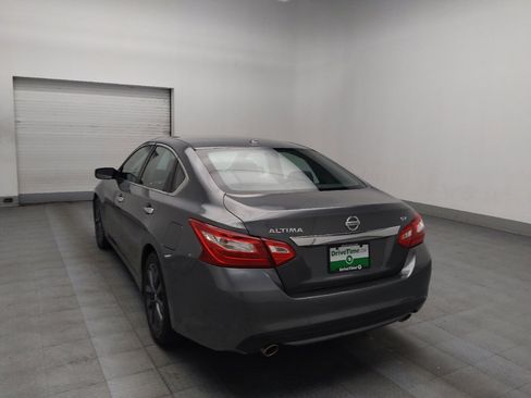 Used 2017 Nissan Altima 2.5 SV image 5