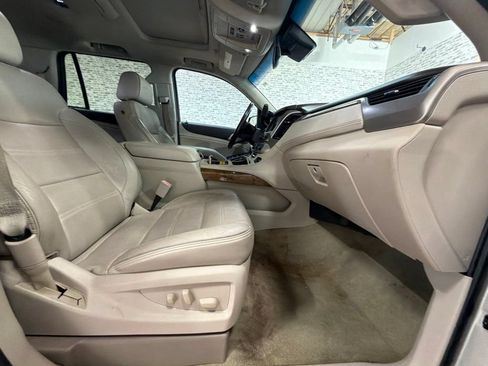 Used 2016 GMC Yukon Denali w/ Open Road Package AWD/4WD image 12
