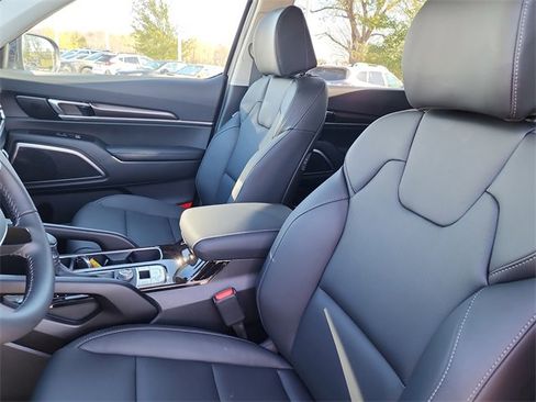 New 2025 Kia Telluride LX image 12