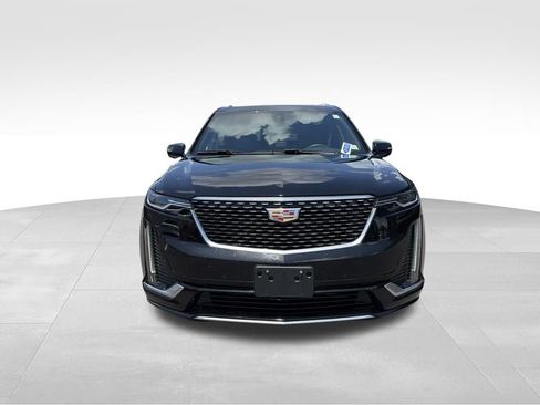 Used 2025 Cadillac XT6 Luxury FWD image 12