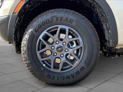 Used 2025 Ford Ranger XLT w/ FX4 Off-Road Package AWD/4WD image 9