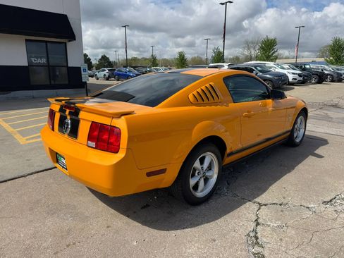 Used 2008 Ford Mustang Coupe RWD image 14
