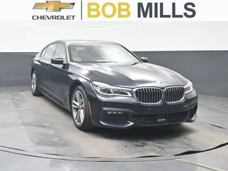Used 2018 BMW 750i xDrive AWD/4WD video 1