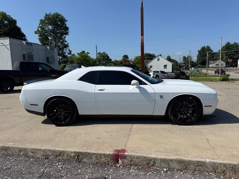 Used 2023 Dodge Challenger SRT Hellcat RWD image 5