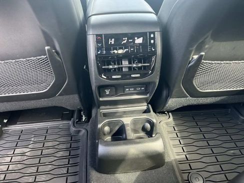 New 2026 Jeep Grand Cherokee L Limited w/ MOPAR Finishing Package AWD/4WD image 17