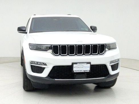 Used 2022 Jeep Grand Cherokee Limited image 2