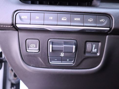 Used 2021 Cadillac Escalade ESV Premium Luxury w/ Driver Assist Tech Package image 35