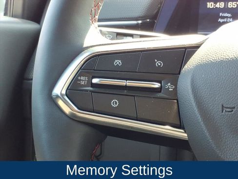 Used 2025 Chevrolet Suburban RST w/ Comfort Package AWD/4WD image 10