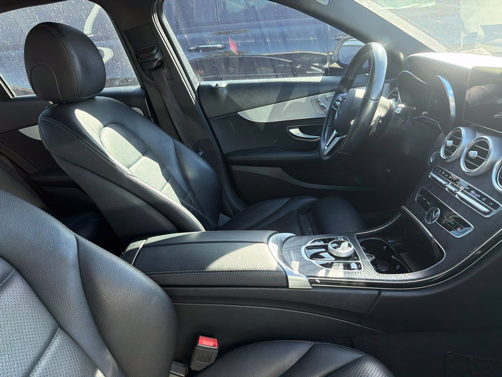 Used 2020 Mercedes-Benz C 300 Sedan image 6
