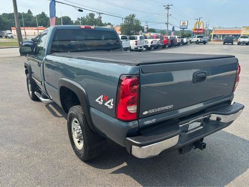 Used 2006 Chevrolet Silverado 2500 LT w/ Snow Plow Prep Package AWD/4WD image 6