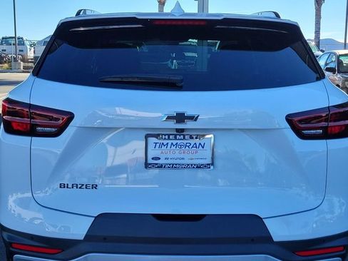 New 2026 Chevrolet Blazer LT w/ Midnight/Sport Edition FWD image 19