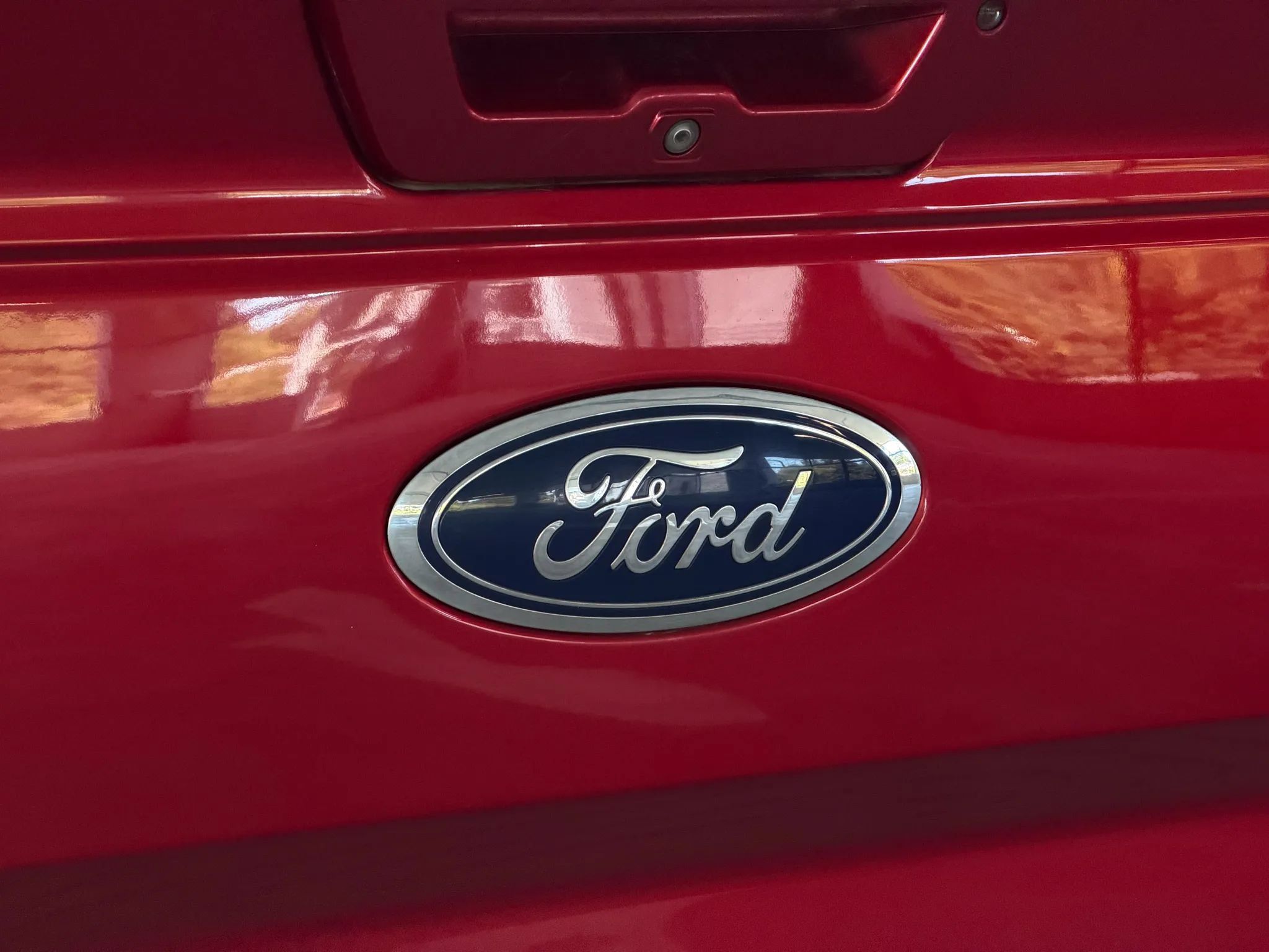 Used 2015 Ford F150 Lariat AWD/4WD image 15