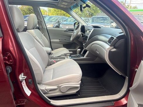 Used 2012 Subaru Forester 2.5X Premium AWD/4WD image 17